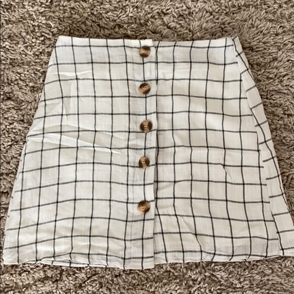 checkered skirt